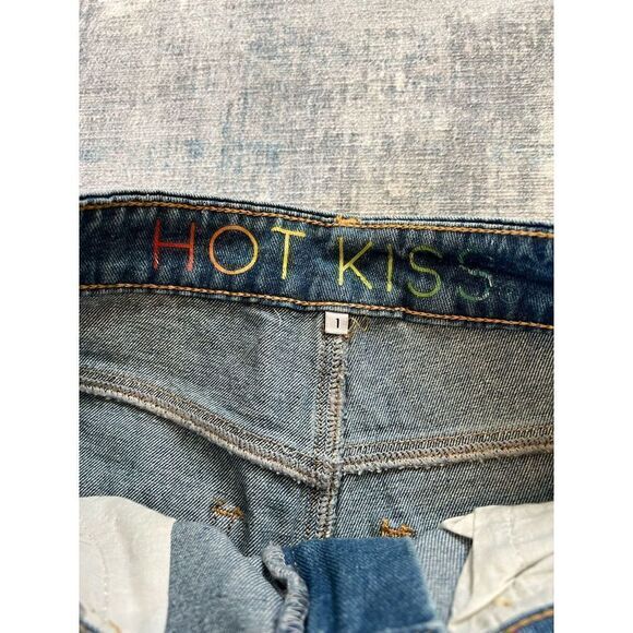 NWT! Hot Kiss Distressed Denim Highest Rise Bermuda Shorts Size 1 - Picture 6 of 7